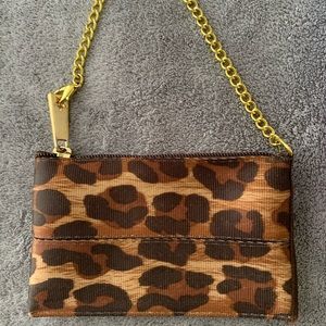 Harvey’s custom seatbelt handbag